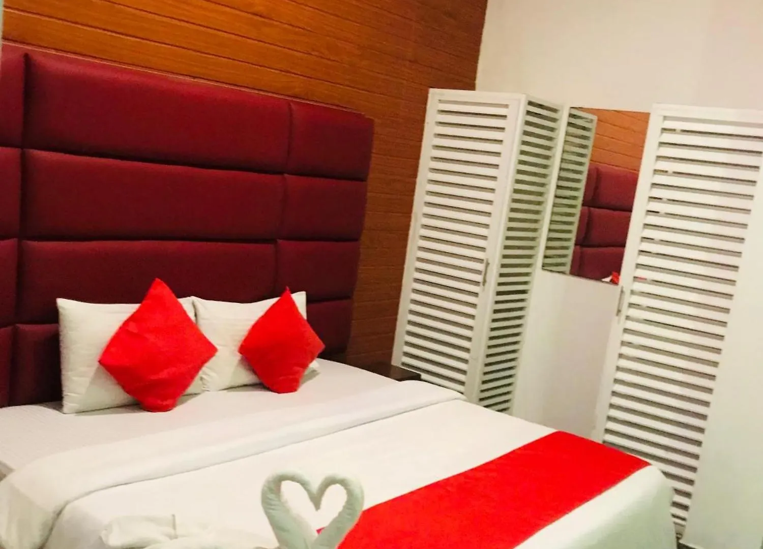 Airport Transit Kings Hotel Katunayake