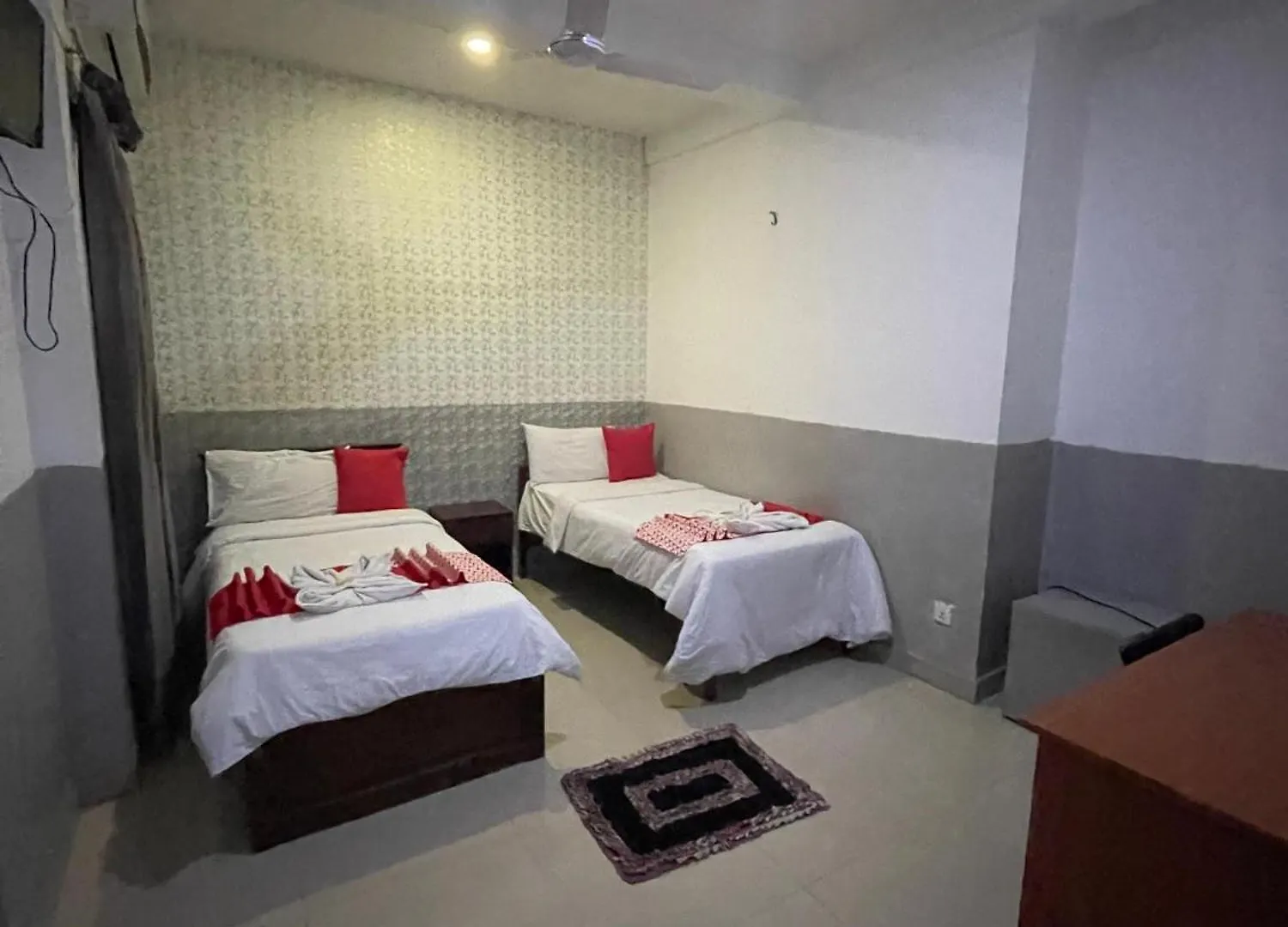 Airport Transit Kings Hotel Katunayake