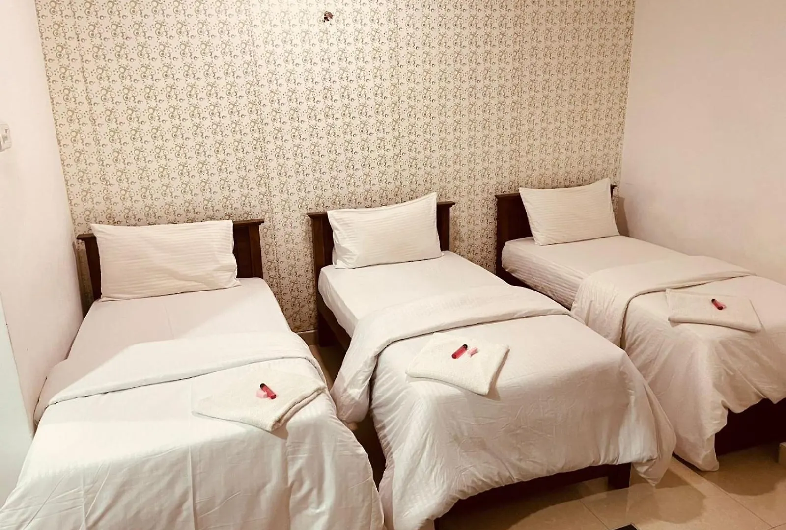 Airport Transit Kings Hotel Katunayake